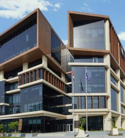 University of Wollongong in Dubai (UOWD)