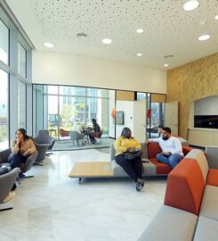 University of Wollongong in Dubai (UOWD)